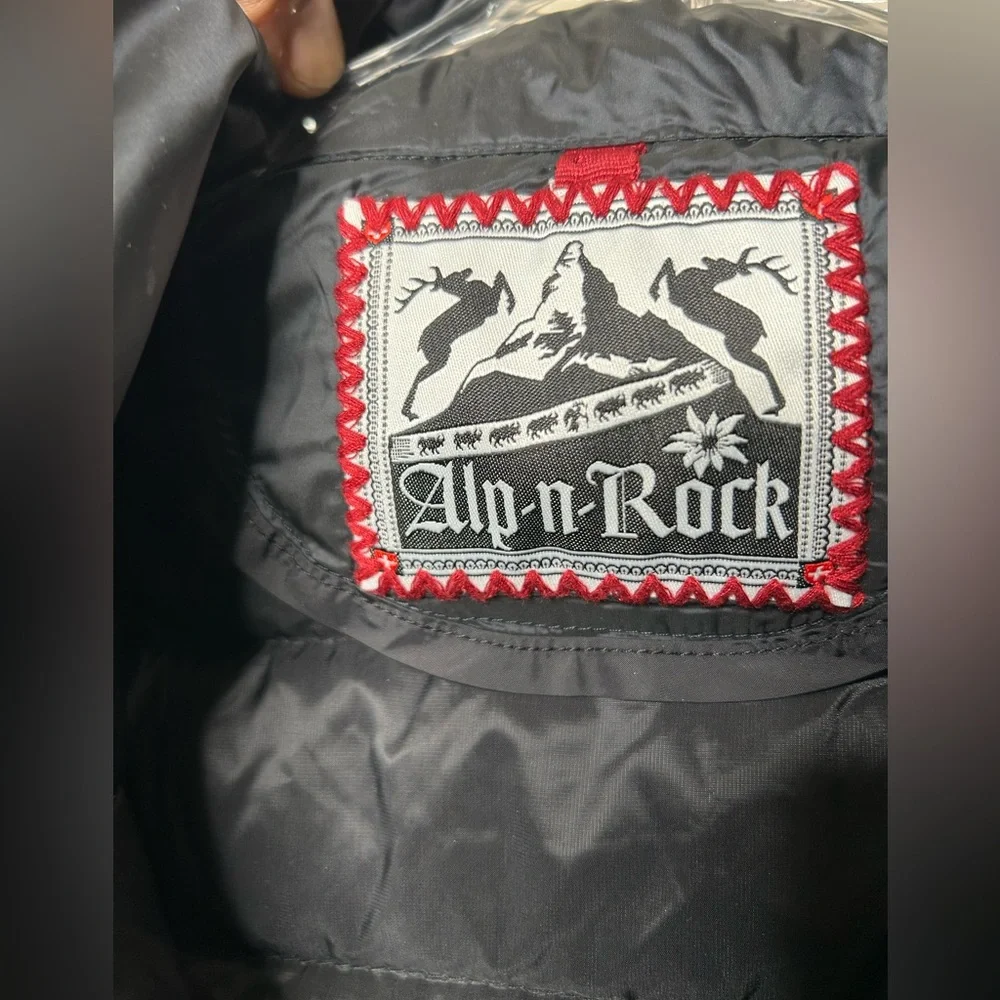 Alp N Rock  Women Black Quilted Vest Size Xl. - Picture 3 of 6